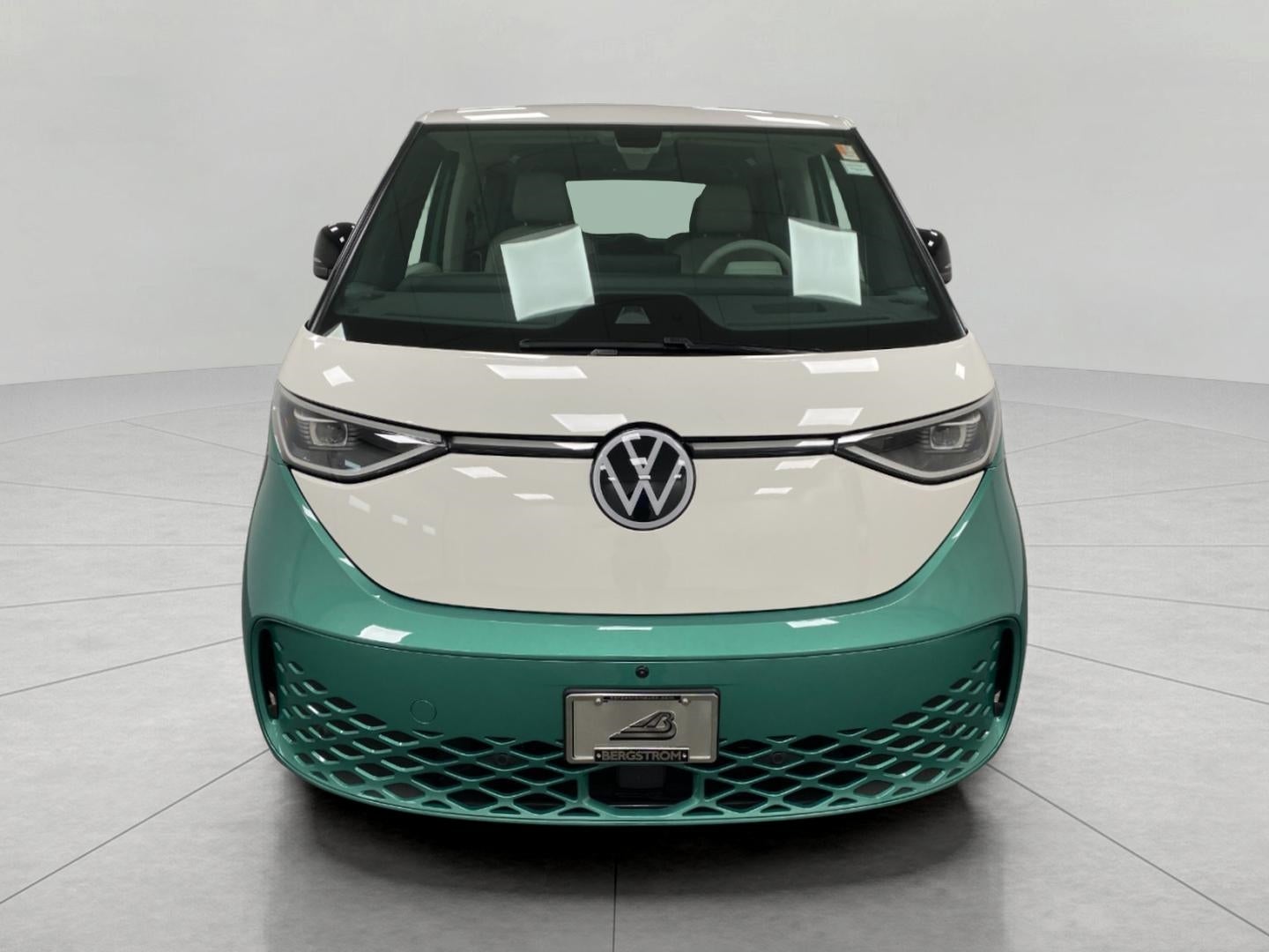 2025 Volkswagen ID. Buzz Pro S Plus 4MOTION w/Two-Tone