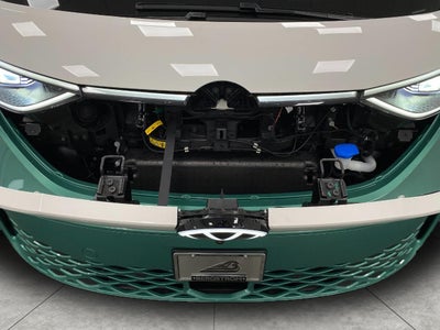 2025 Volkswagen ID. Buzz Pro S Plus 4MOTION w/Two-Tone