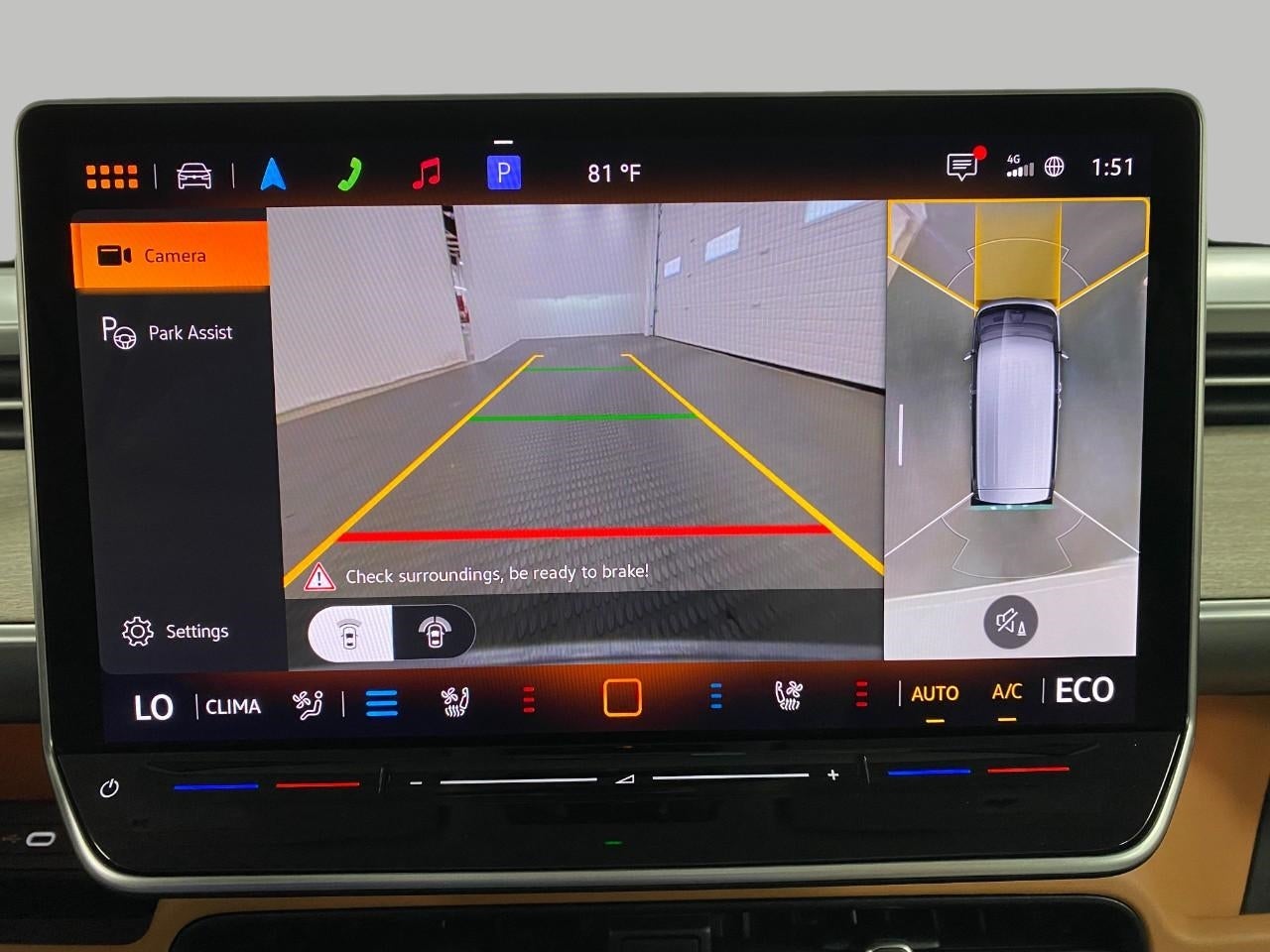 2025 Volkswagen ID. Buzz Pro S Plus 4MOTION w/Two-Tone