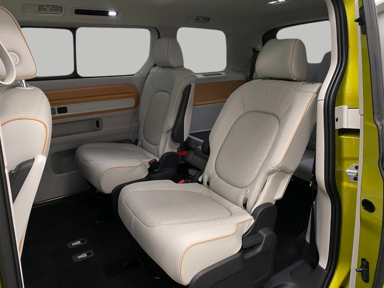 2025 Volkswagen ID. Buzz Pro S Plus 4MOTION w/Two-Tone