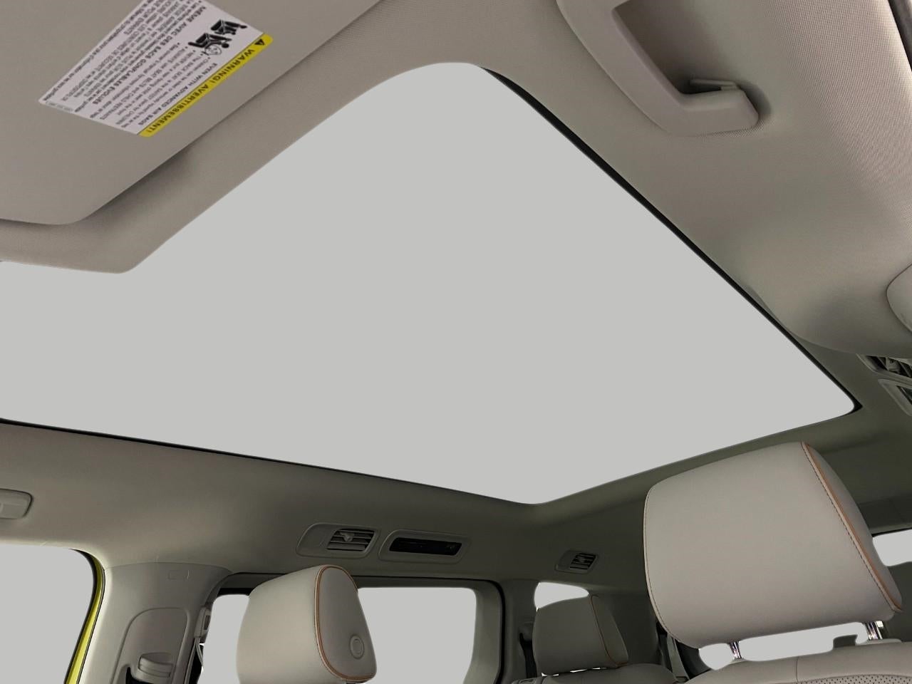 2025 Volkswagen ID. Buzz Pro S Plus 4MOTION w/Two-Tone