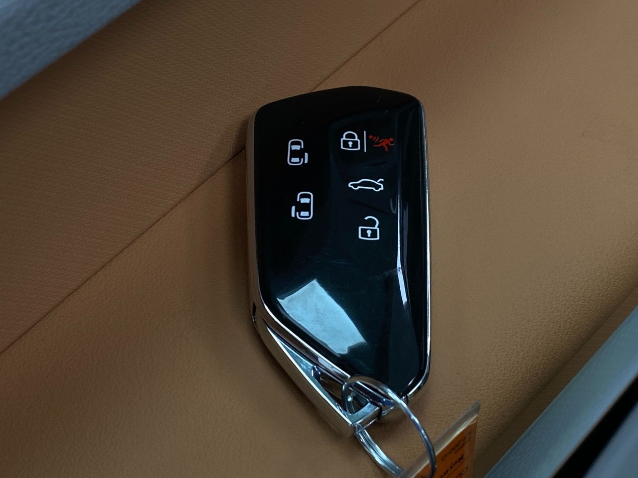 2025 Volkswagen ID. Buzz Pro S Plus 4MOTION w/Two-Tone