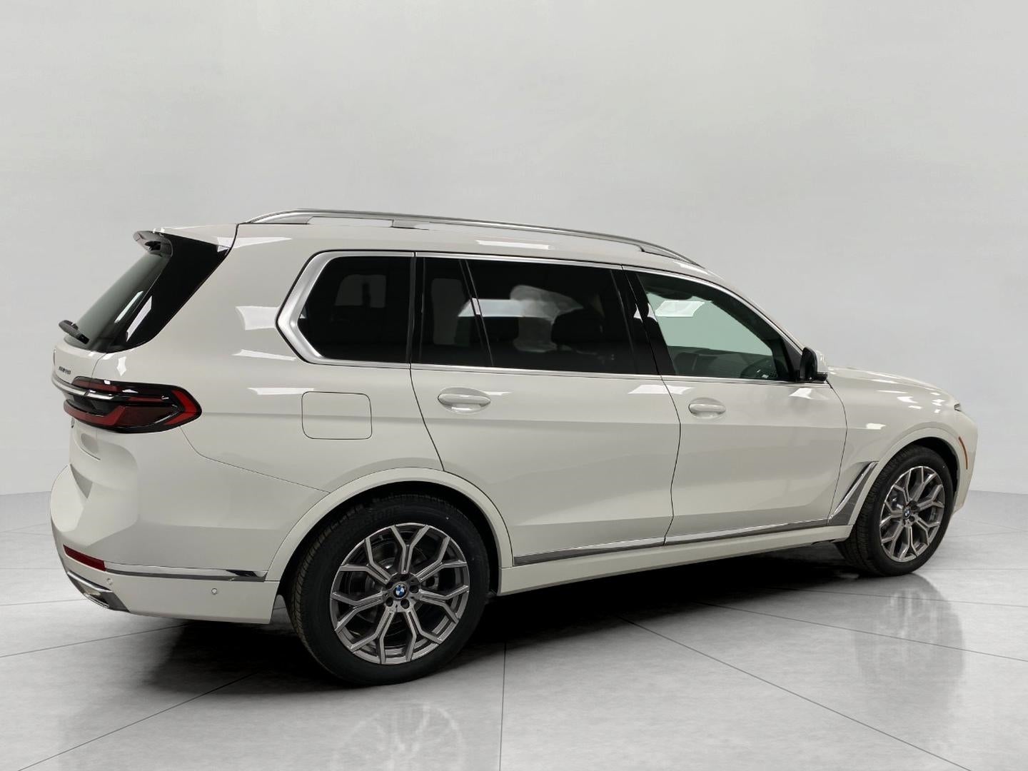 2026 BMW X7 xDrive40i Sports Activity Vehicle