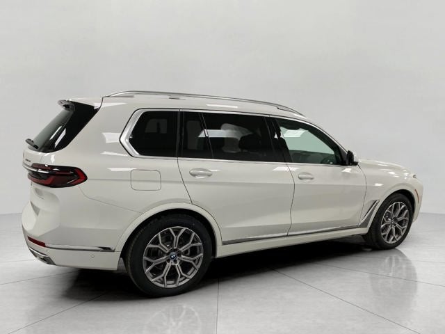 2026 BMW X7 xDrive40i Sports Activity Vehicle