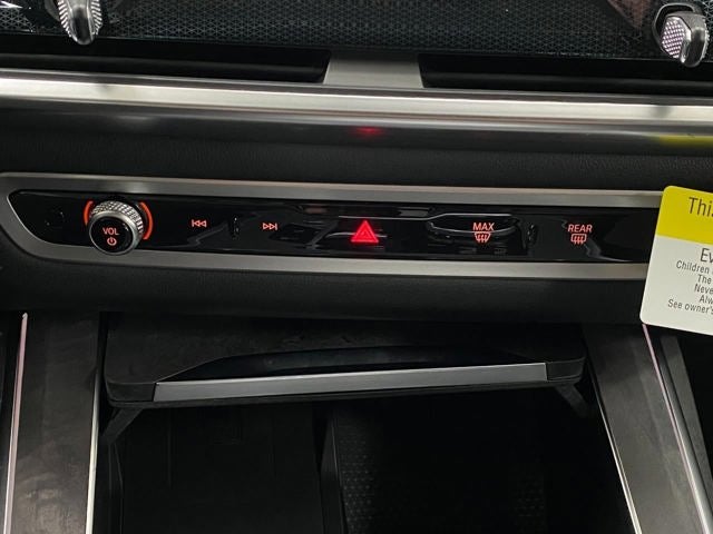 2026 BMW X7 xDrive40i Sports Activity Vehicle