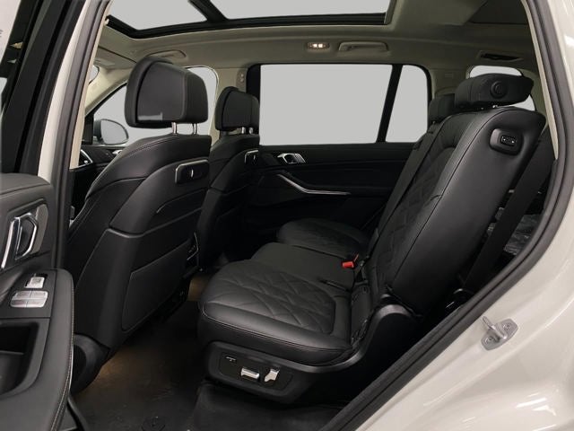 2026 BMW X7 xDrive40i Sports Activity Vehicle