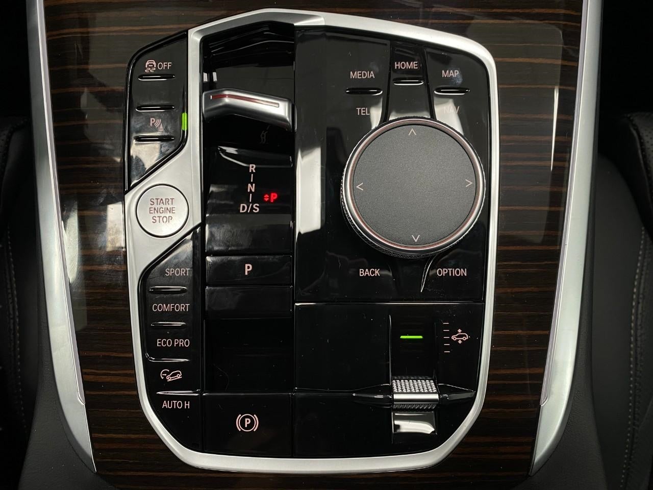 2026 BMW X7 xDrive40i Sports Activity Vehicle