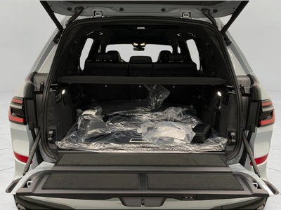 2026 BMW X7 xDrive40i Sports Activity Vehicle