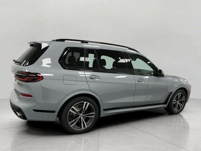 2027 BMW X7 xDrive40i Sports Activity Vehicle