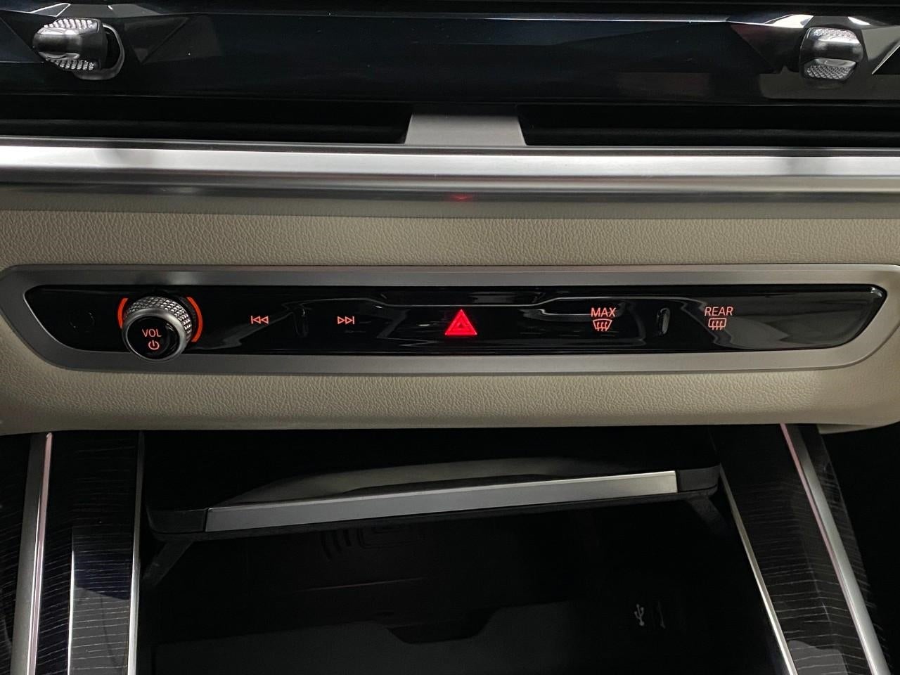 2026 BMW X7 M60i Sports Activity Vehicle