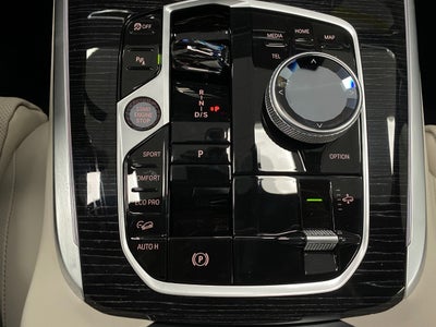 2026 BMW X7 M60i Sports Activity Vehicle