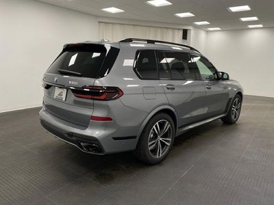 2027 BMW X7 M60i Sports Activity Vehicle