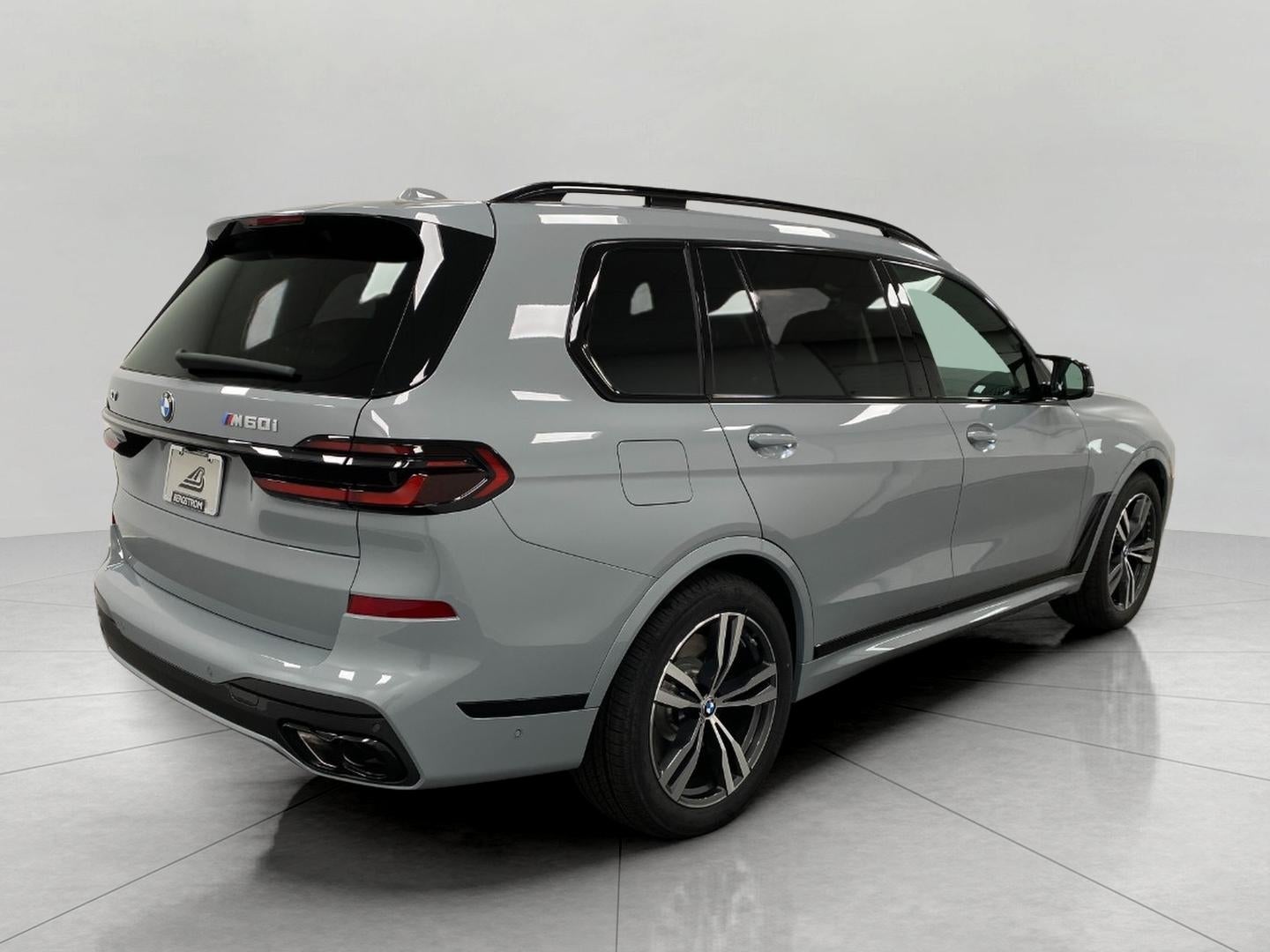 2026 BMW X7 M60i Sports Activity Vehicle