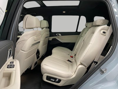 2026 BMW X7 M60i Sports Activity Vehicle