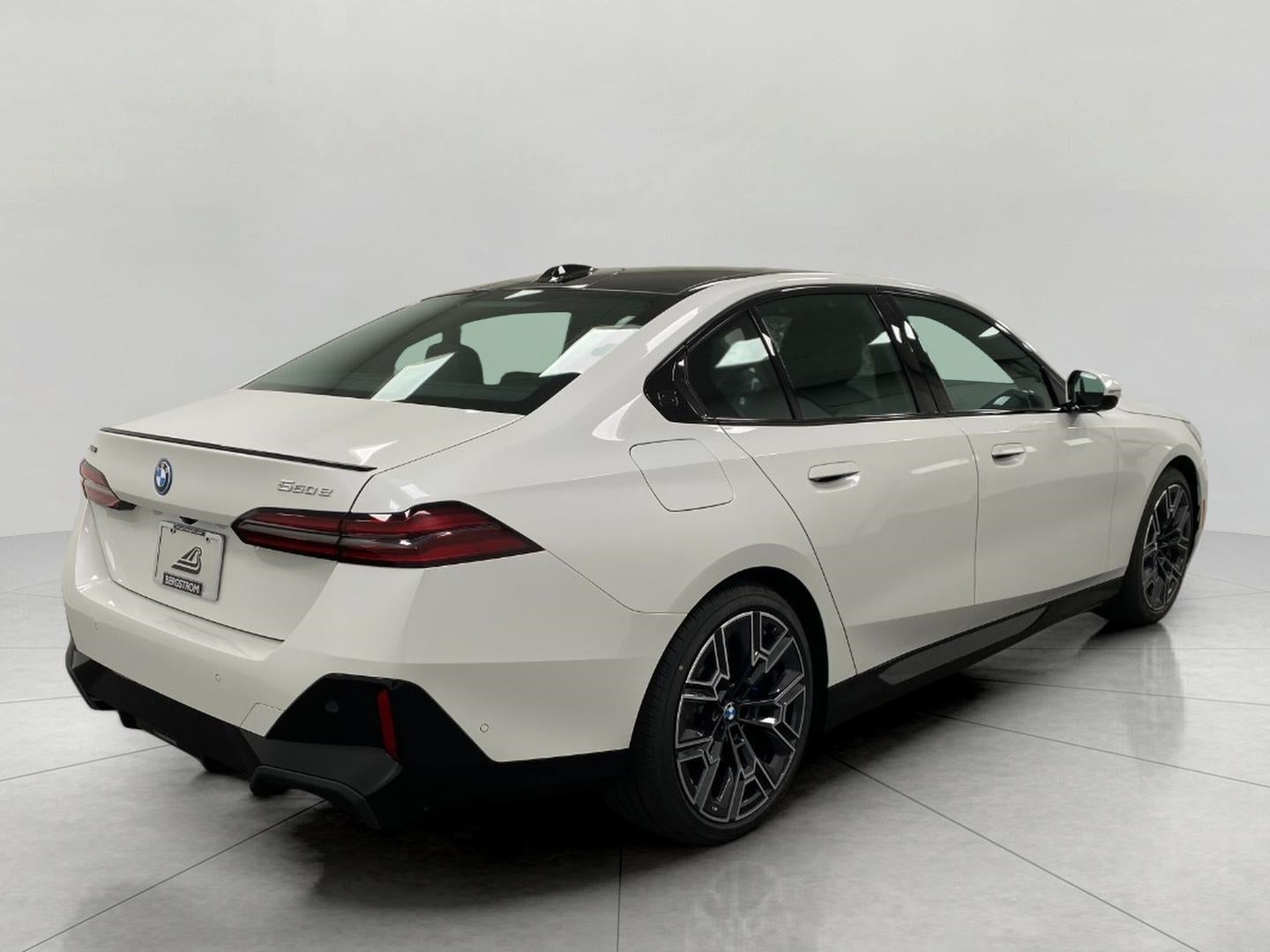 2026 BMW 550e 550e xDrive Sedan