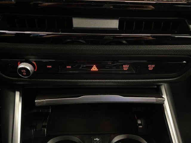 2026 BMW 330i 330i xDrive Sedan