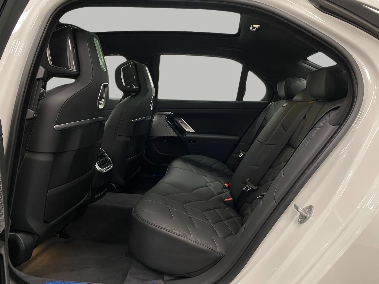 2026 BMW 740i 740i xDrive Sedan