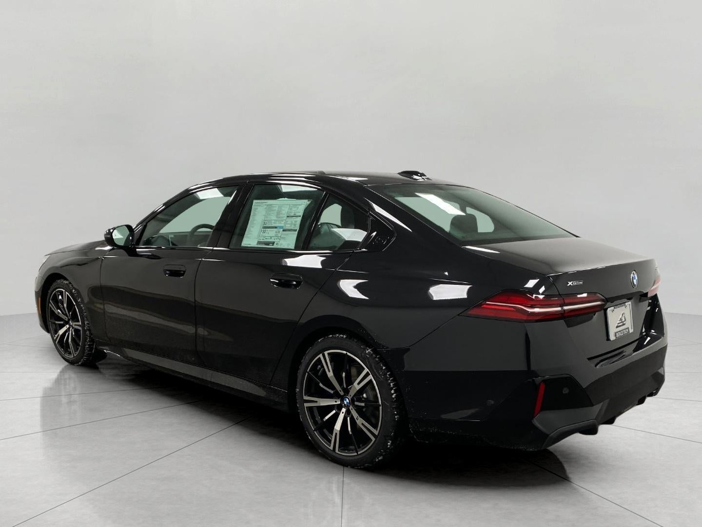 2026 BMW 530i 530i xDrive Sedan