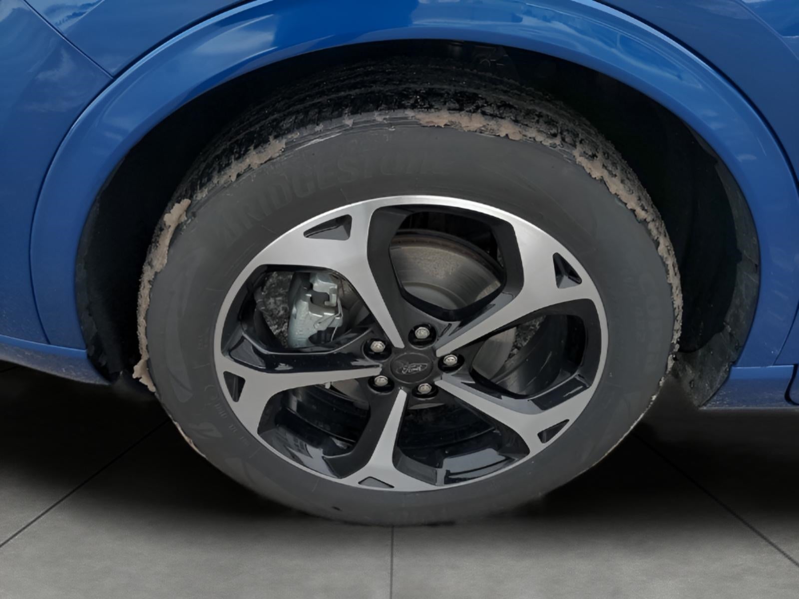 2023 Ford Escape ST-Line Elite