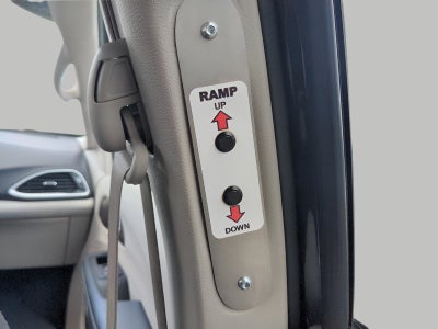 2024 Chrysler Voyager LX