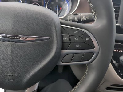 2024 Chrysler Voyager LX