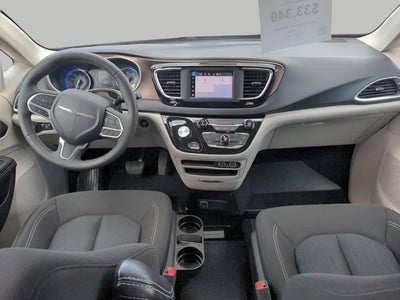2024 Chrysler Voyager LX