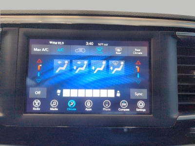 2020 Chrysler Voyager LXI