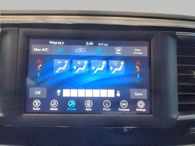 2020 Chrysler Voyager LXI