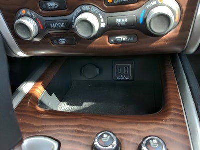 2020 Nissan Pathfinder Platinum