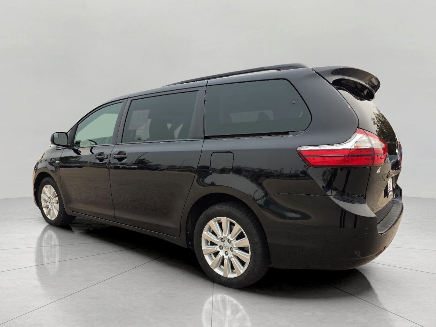 2017 Toyota Sienna LE