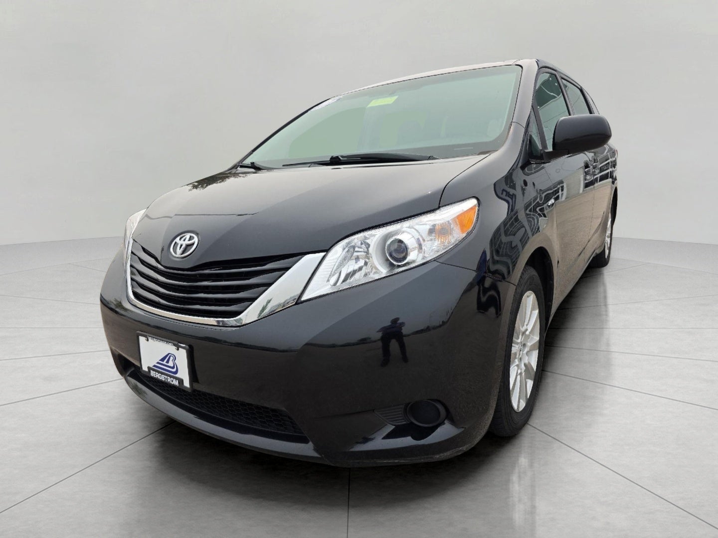 2017 Toyota Sienna LE
