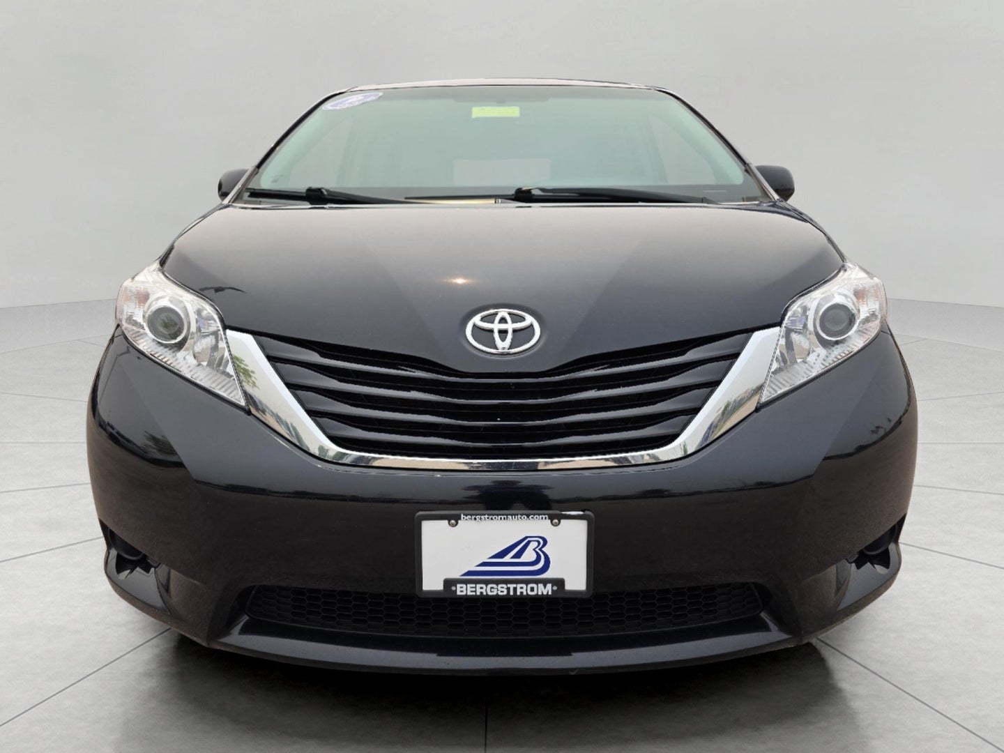2017 Toyota Sienna LE
