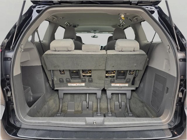 2017 Toyota Sienna LE