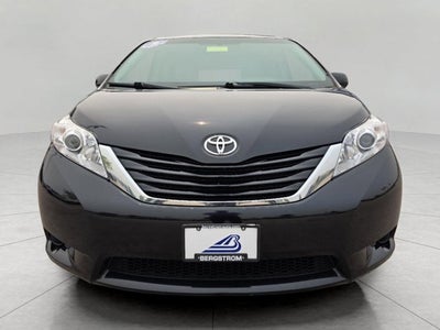 2017 Toyota Sienna LE