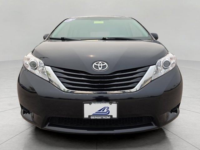 2017 Toyota Sienna LE