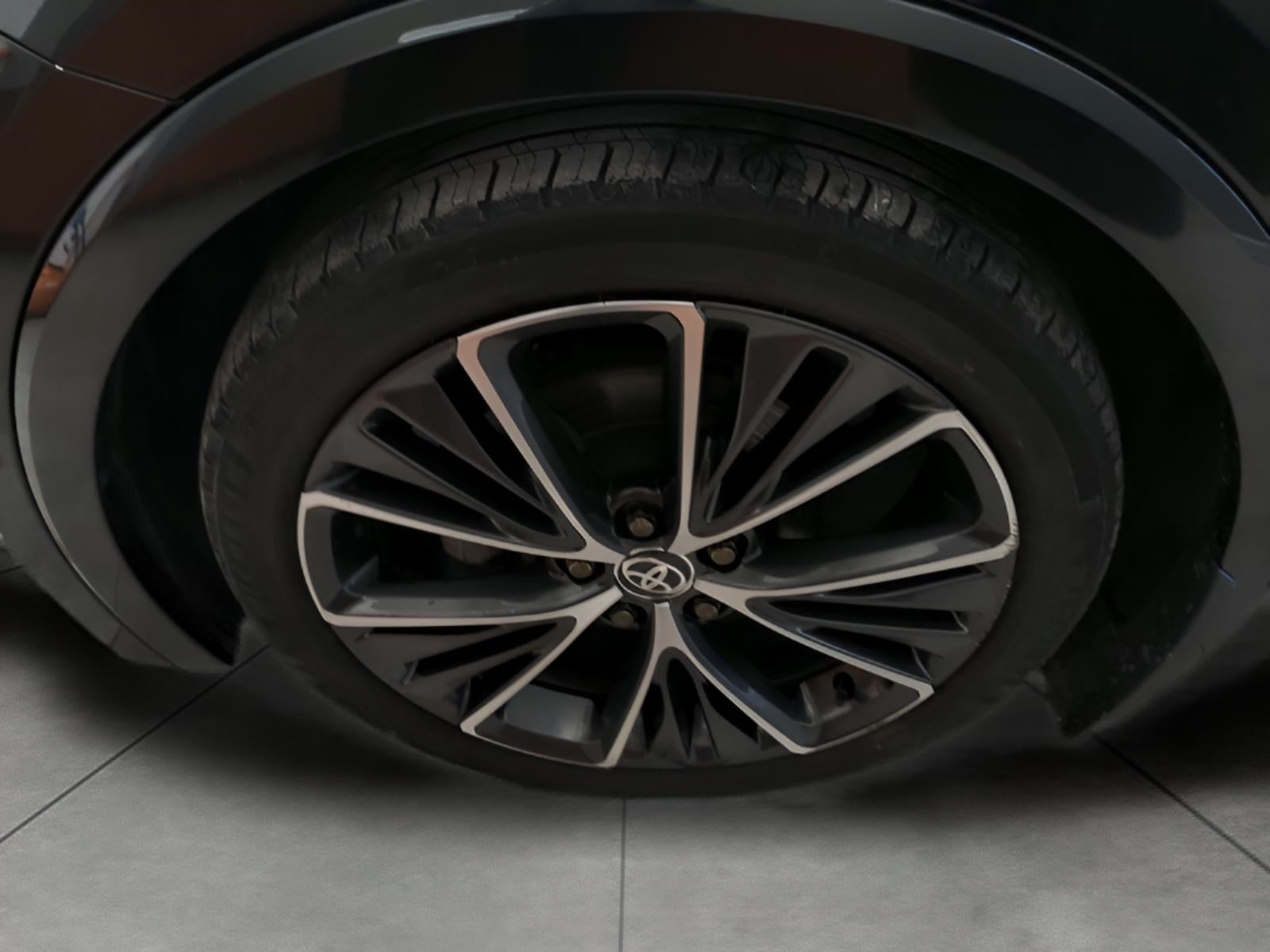 2023 Toyota Prius LE