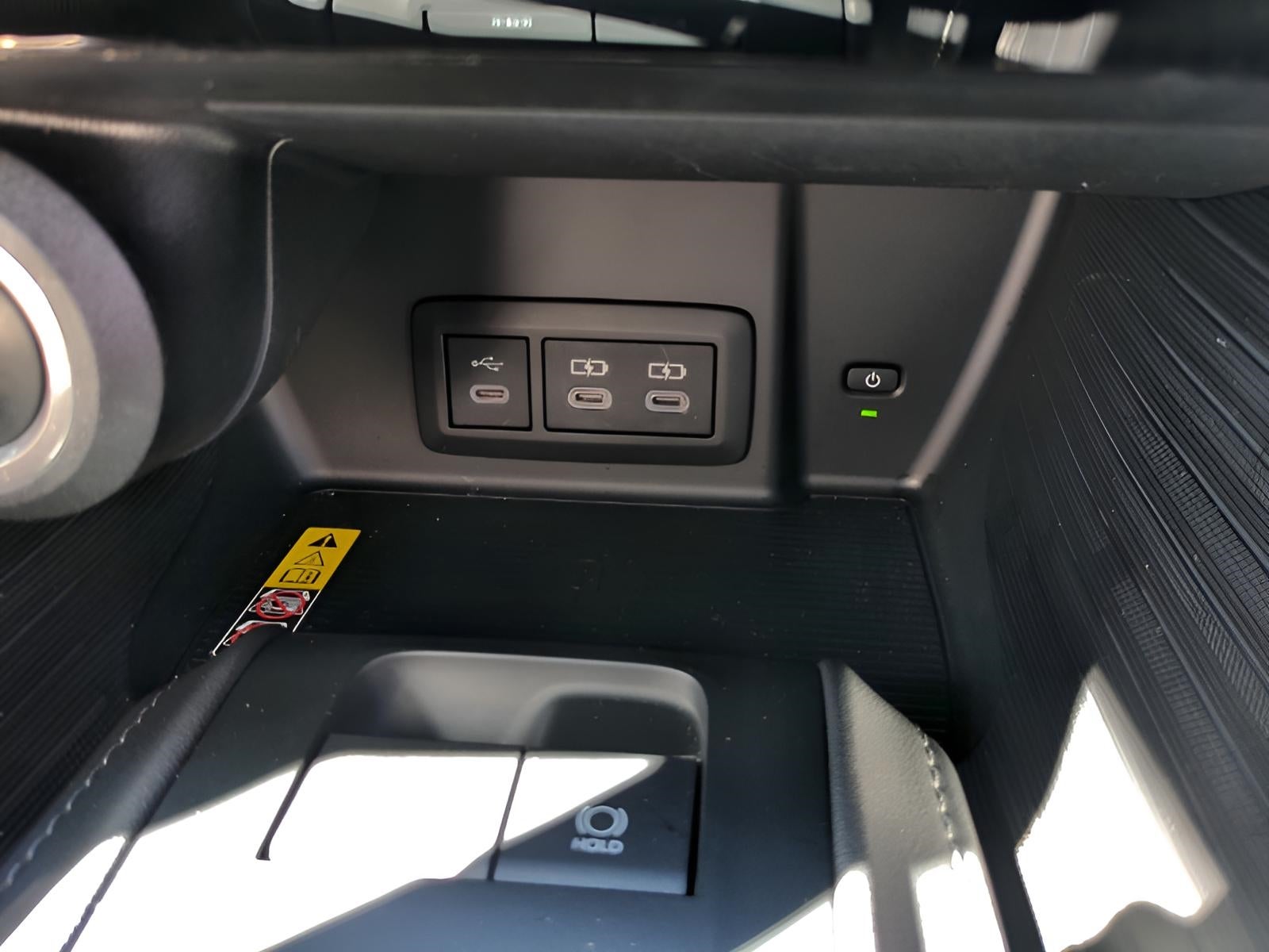 2024 Toyota Venza LE