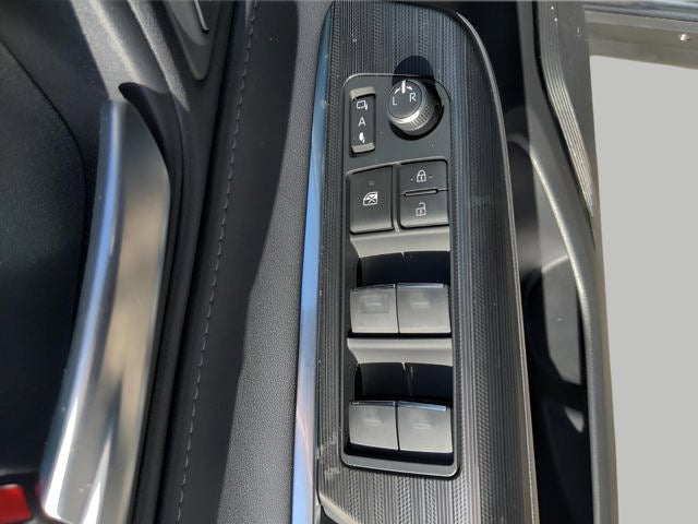 2024 Toyota Venza LE