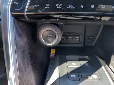 2024 Toyota Venza LE