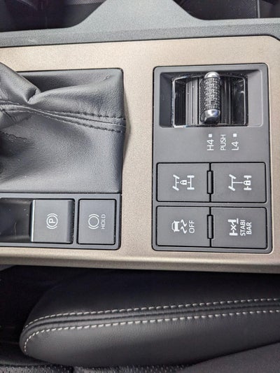 2024 Toyota Land Cruiser 4WD (Natl)