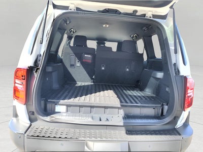 2025 Toyota Land Cruiser 4WD (Natl)