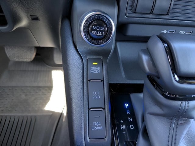 2025 Toyota Land Cruiser 4WD (Natl)