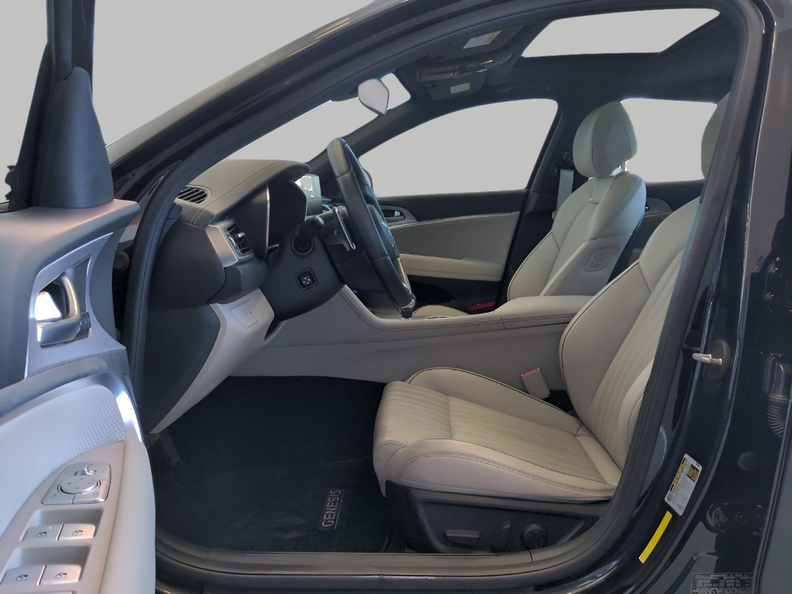 2022 Genesis G70 2.0T