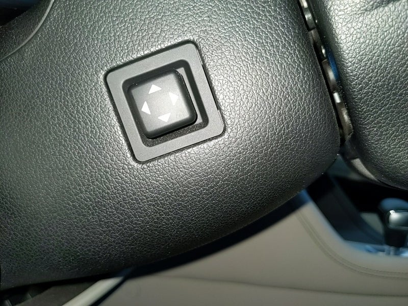 2022 Genesis G70 2.0T