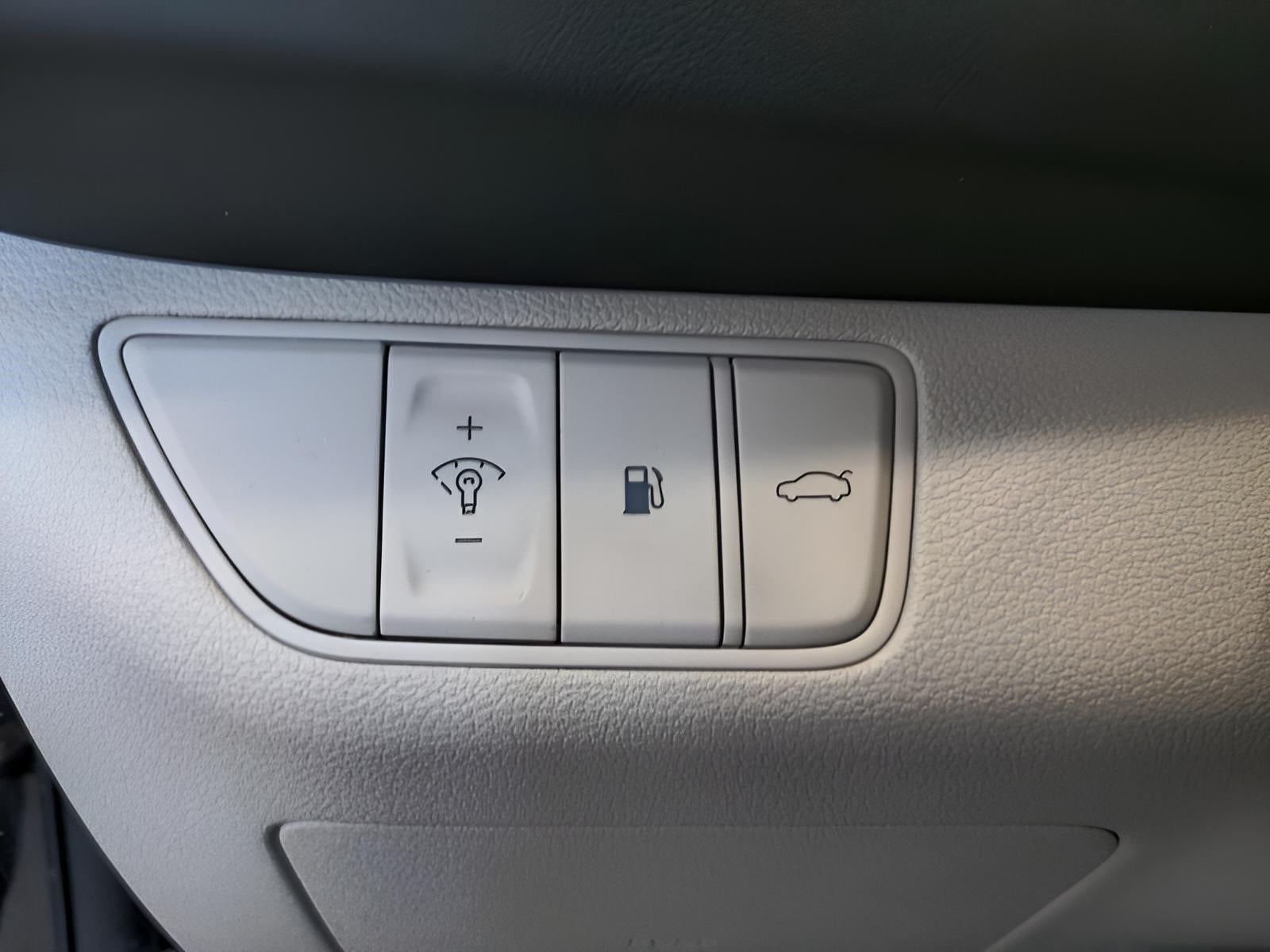 2022 Genesis G70 2.0T