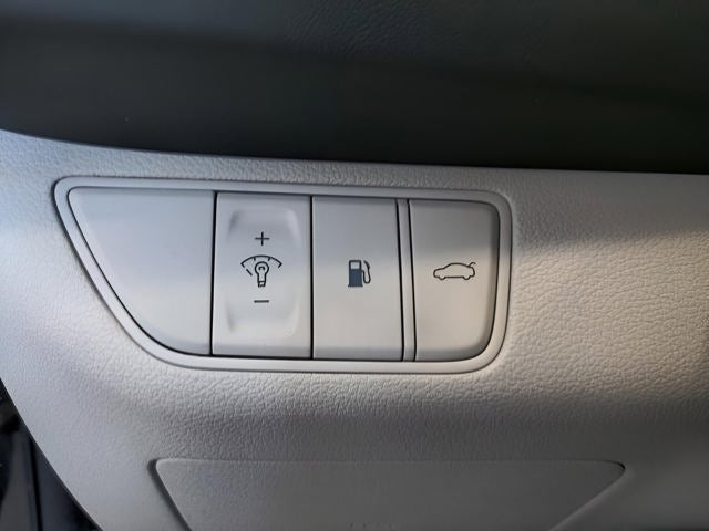 2022 Genesis G70 2.0T