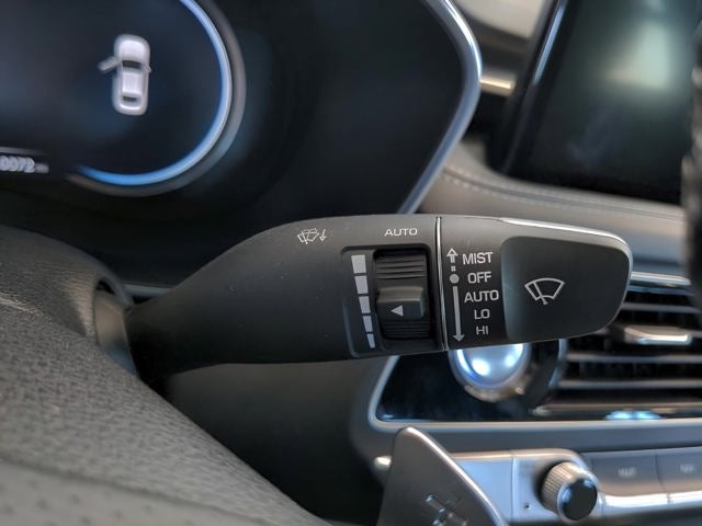 2022 Genesis G70 2.0T