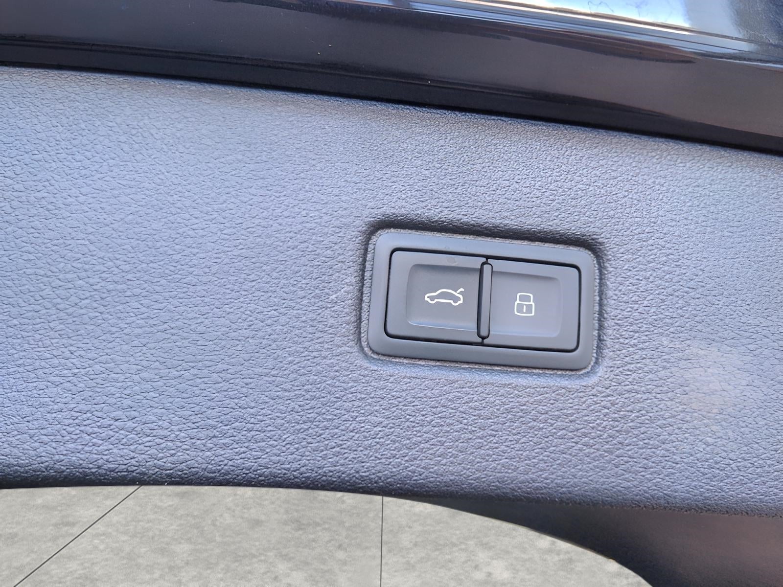 2021 Audi Q7 Premium Plus