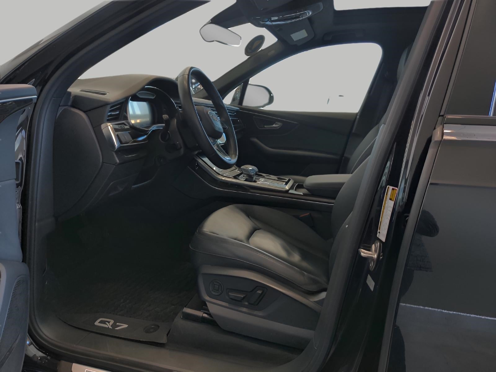 2021 Audi Q7 Premium Plus