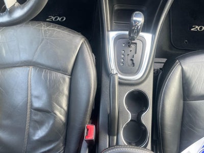 2013 Chrysler 200 4dr Sdn Limited